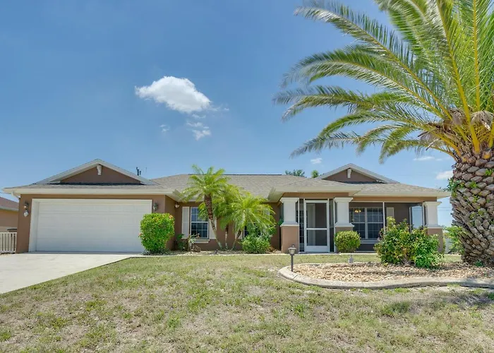 Family-Friendly Home ~ 10 Mi To Dtwn Cape Coral