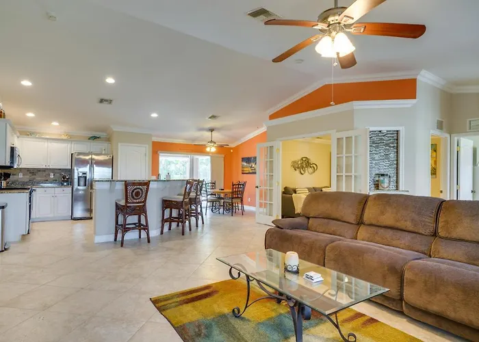 Family-Friendly Home ~ 10 Mi To Dtwn Cape Coral