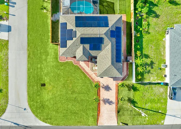 Four Bedrooms Oasis With Heated Pool Private Jacuzzi And Billiards