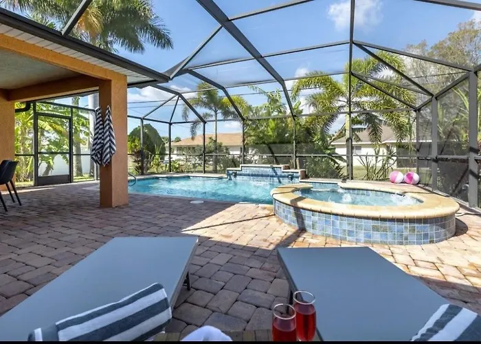 Tranquil Palms Heated Pool Spa Outdoor Tv & More